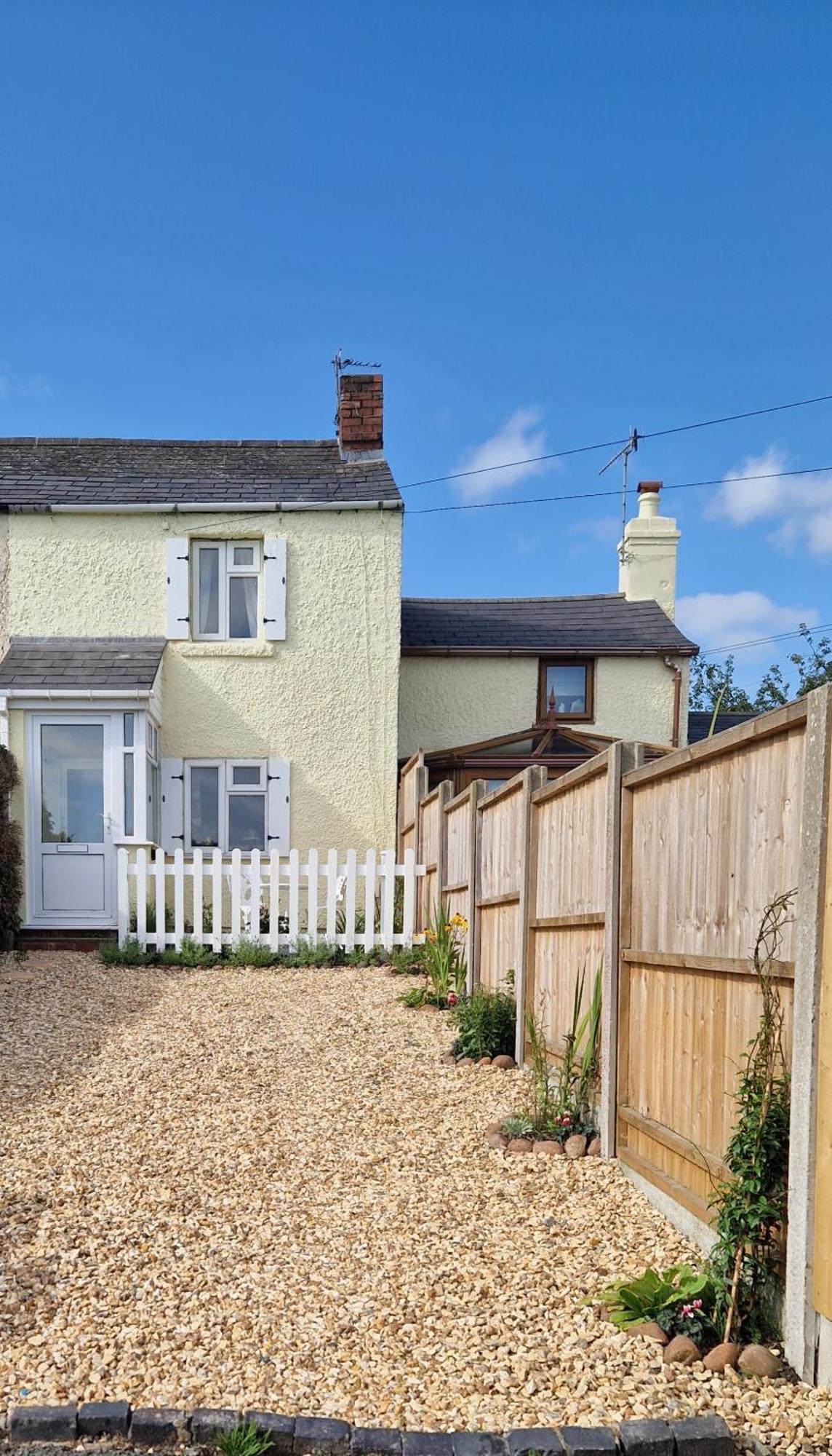 Cottage On The Common Great Malvern Exterior photo